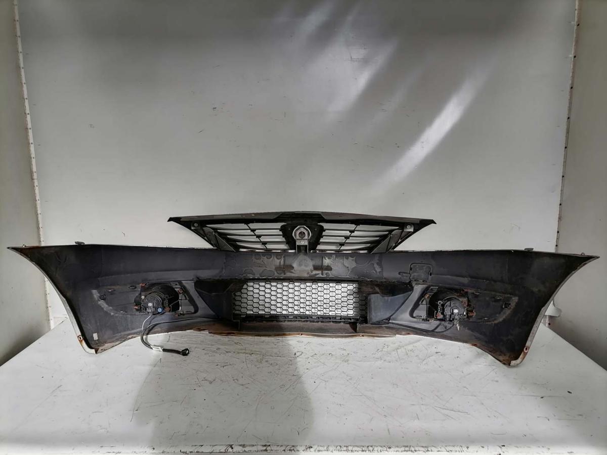 Dacia Logan MCV original Stoßstange Stossfänger vorn Silber Bj.2009